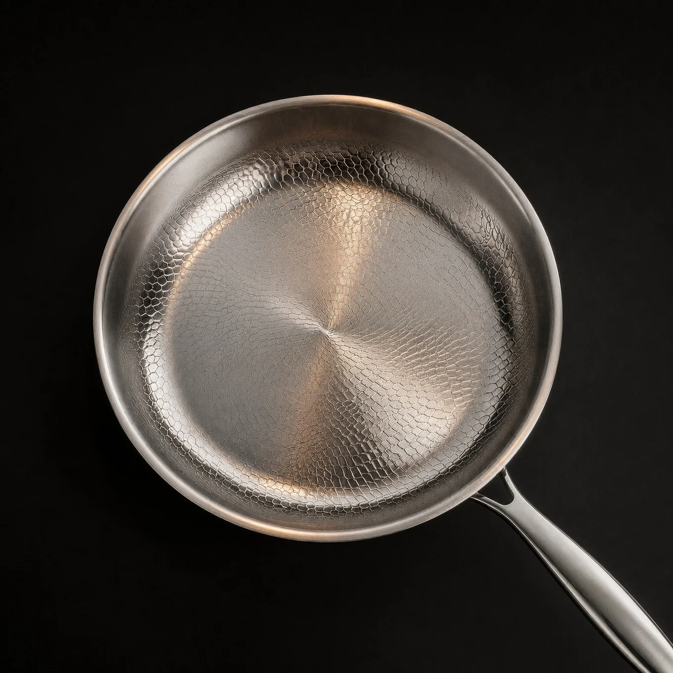 Hand-Hammered Titanium Pan | World Cup 26 - Image 3